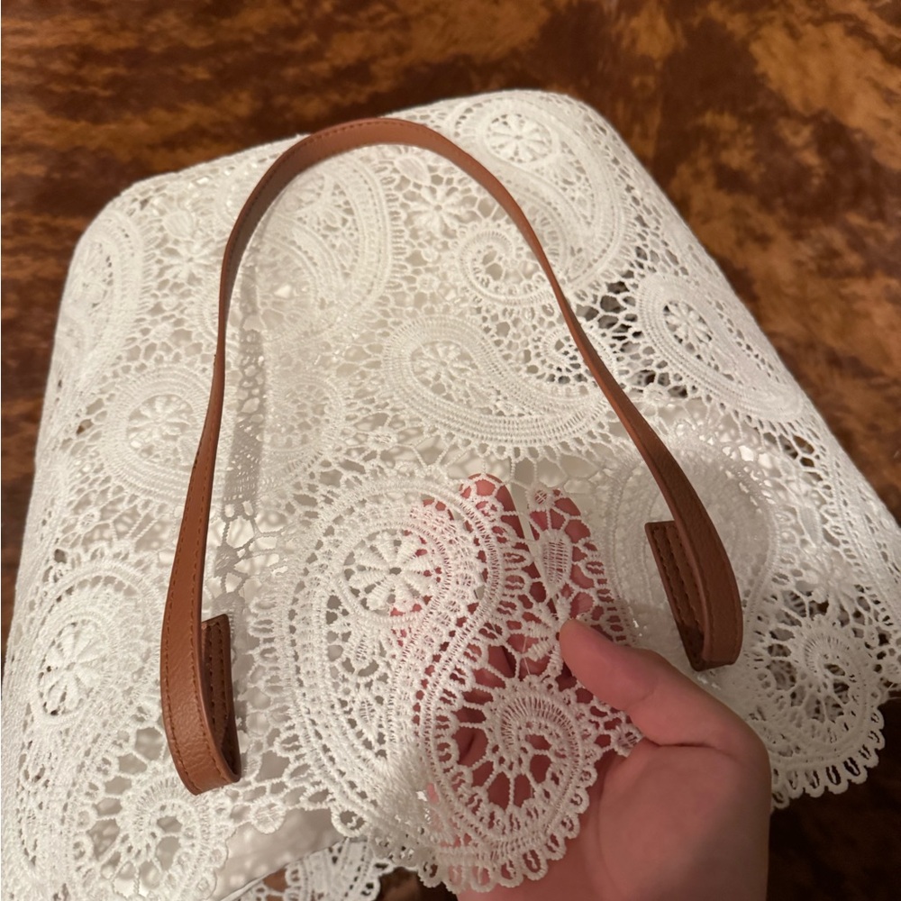 White Lace Tote Bag - Picture 3 of 6
